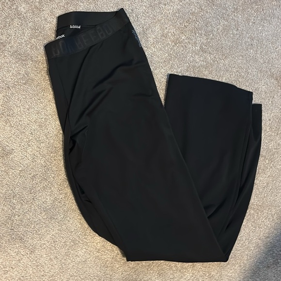 Reebok women’s straight leggings Black Pants - Picture 14 of 14